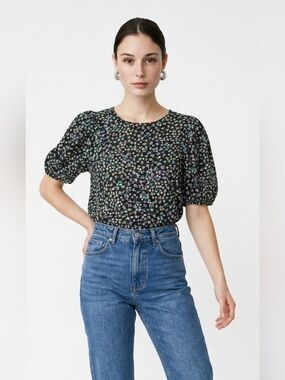 Elodie Anthropologie Black Ditsy Floral Puff-Sleeve Key Hole Back Blouse